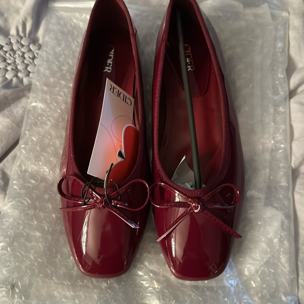 Women’s Flats